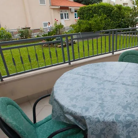 Gostinjska kuća Alesa